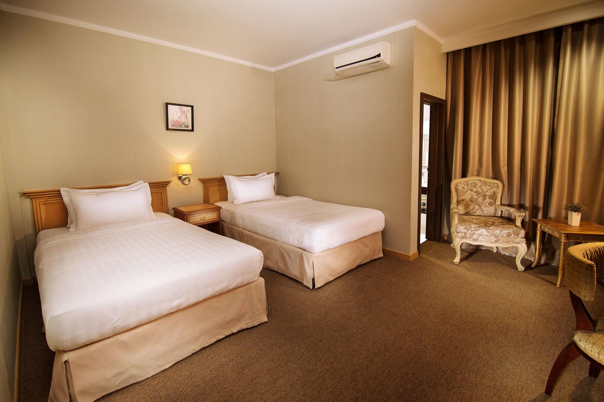 Menumbing Heritage Hotel Pangkal Pinang Exterior photo